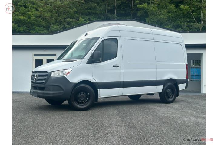 Mercedes-Benz Sprinter 2500 High Roof