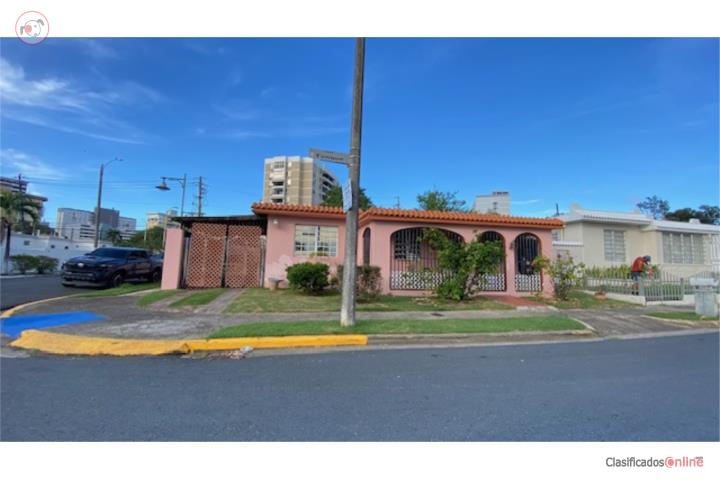 Multifamily Near San Patricio Avenue en San Juan