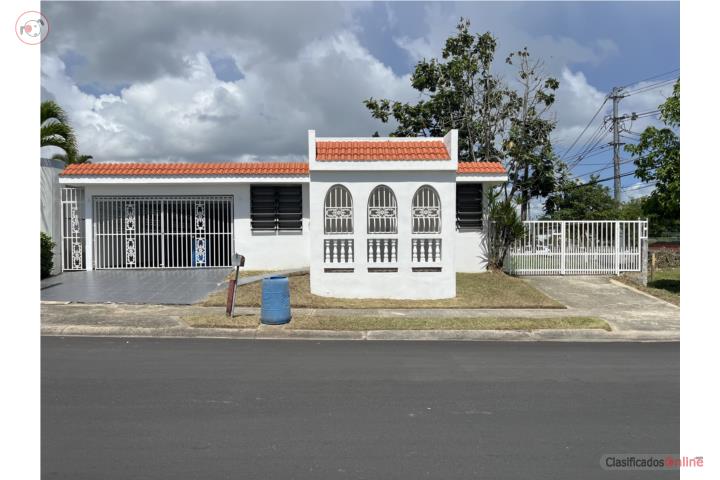 Villas De Castro - Spacious corner unit $1400