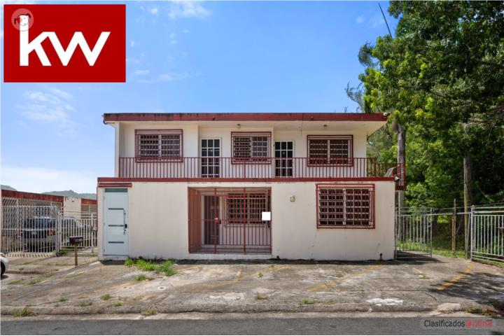 Villa Universitaria Urbanization - House in Humacao