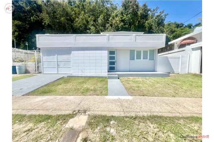 Multifamily home in Round Hill: 2 units, 6 bedrooms / 3 bathrooms