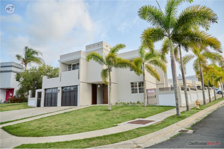 Monteverde Mansions