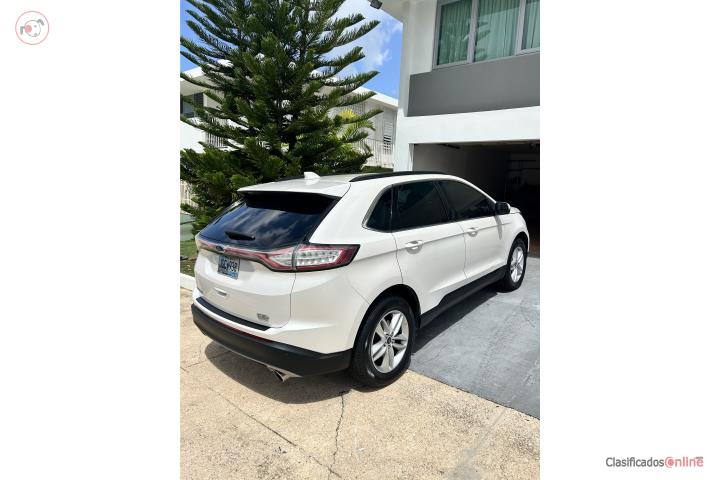2017 Ford Edge with low mileage