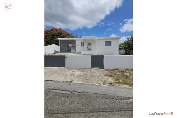 House in Altos y Bajos, Naranjo - Moca - PR