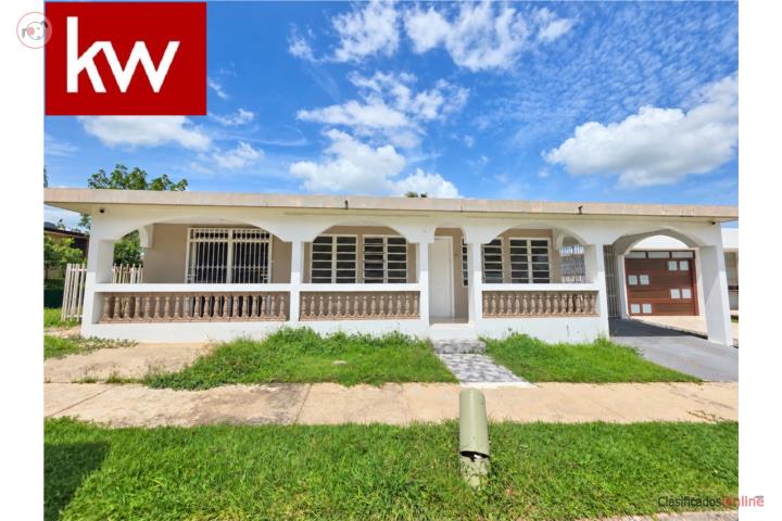 Sultana Neighborhood - House in Mayagüez