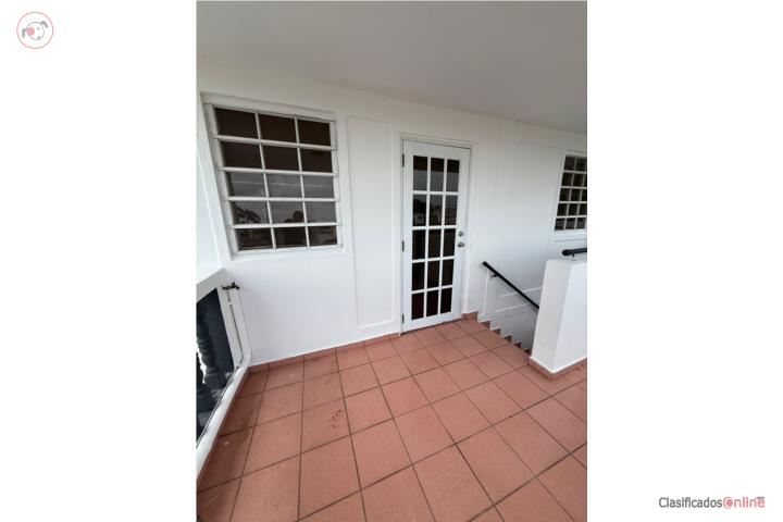 2 Bed/1 Bath Renovated! Water and electricity included $925.00
