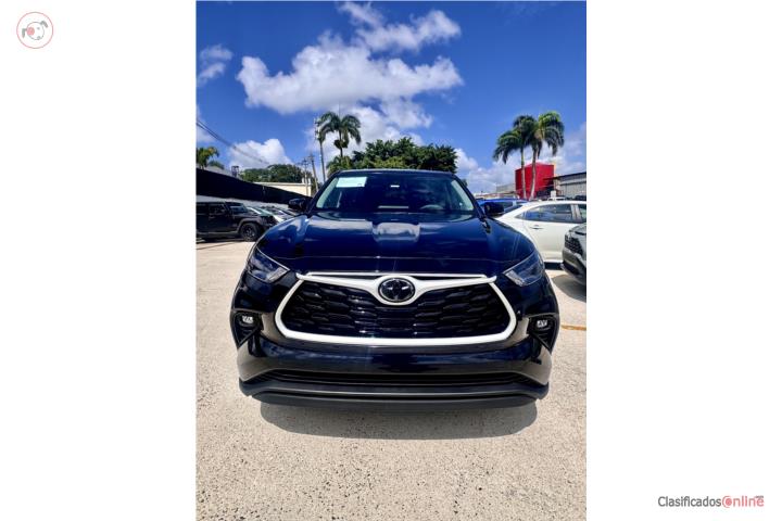 2024 Toyota Highlander LE