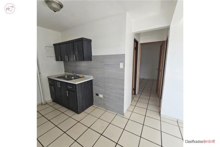 Central 2-bedroom, 1-bathroom apartment in Las Lomas