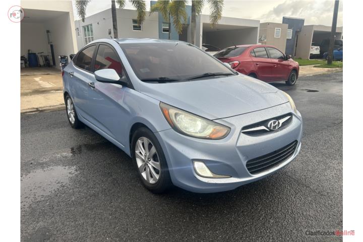 Hyundai accent 2012