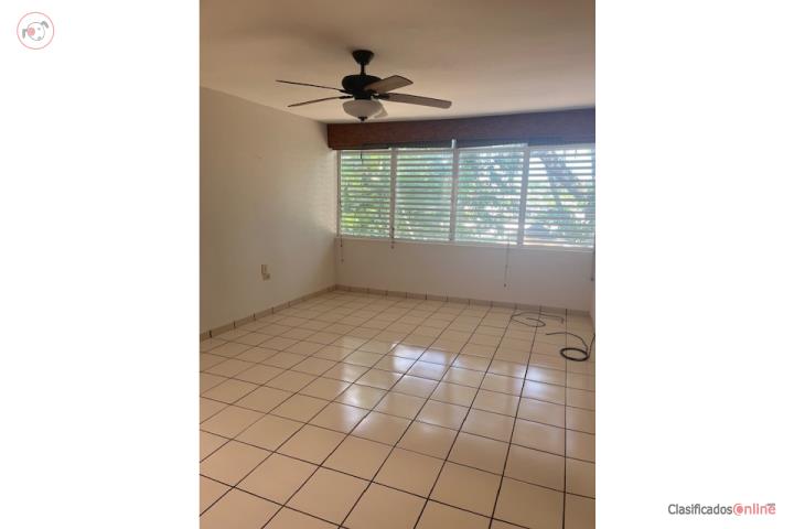 Townhouse in Guaynabo