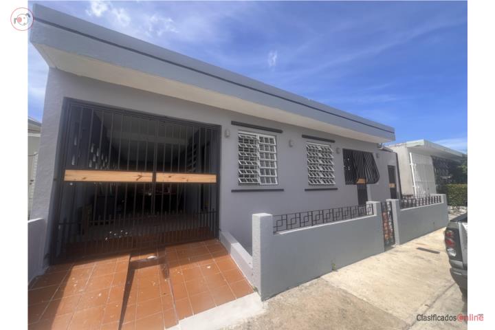 House 3bd/1ba in Metro District. Includes water/electricity