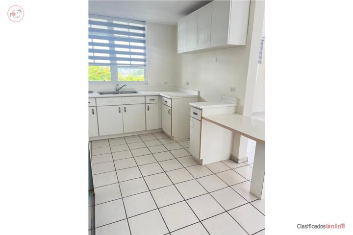 Charming - Montecillo Court Apartment for Rent