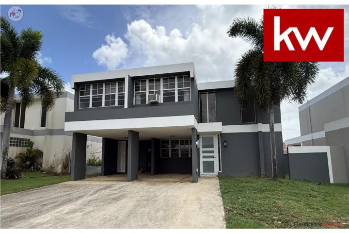 Los Montes Urbanization - House in Dorado