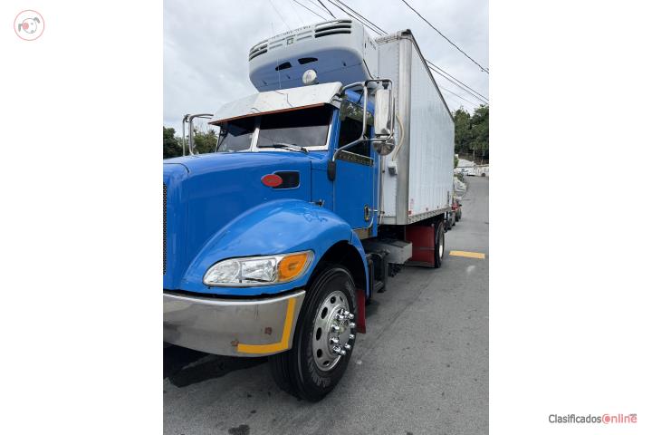 2005 Peterbilt 335