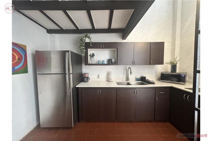 Calle Sol, 3 bedrooms/1.5 bathrooms, 1st floor, w/ interior patio