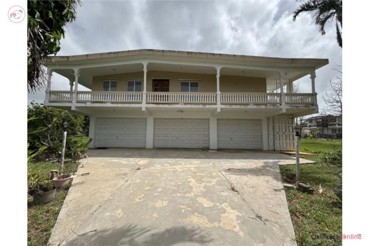 Comfortable house with large flat lot