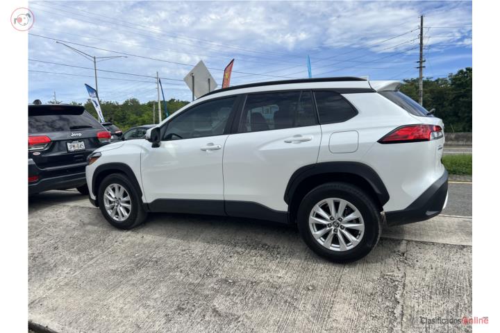 Toyota Corolla Cross LE 2024