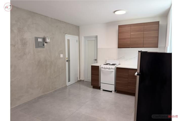 Remodeled apartment in Santurce with AC