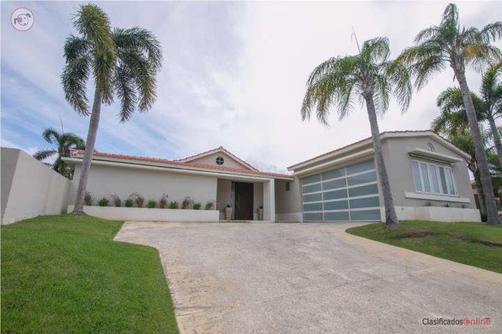 Furnished 4 Bedroom 4.5 Bath Home in Sabanera with Pool