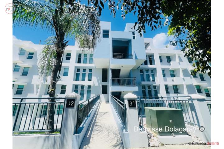 Alturas del Bosque Condo PH 3-3-2 - Terrace!