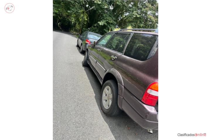2002 Suzuki XL SUV